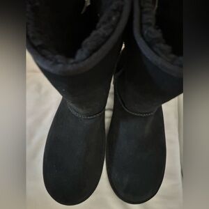 Kookaburra By UGG Black Suede Faux Fur Lined Koola Short Boots Size 7